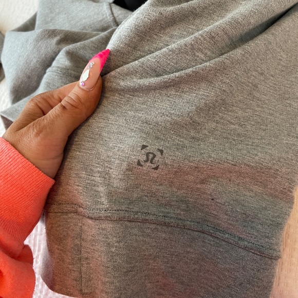 Men’s heavyweight grey Lululemon XL hoodie - Picture 3 of 5